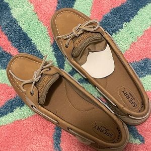 Sperry boat shoes